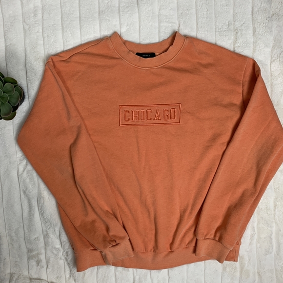 FOREVER 21 Sweaters - Chicago Women’s Orange Crew-Neck Sweater Size M